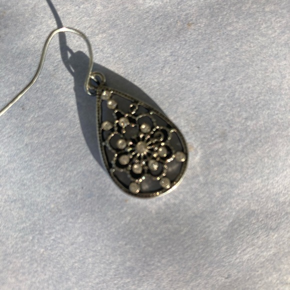 Small Rhinestone Earrings - Picture 3 of 4